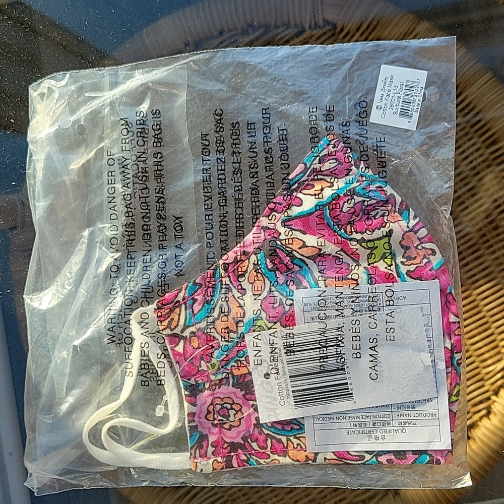Vera Bradley sunburst floral pink face mask